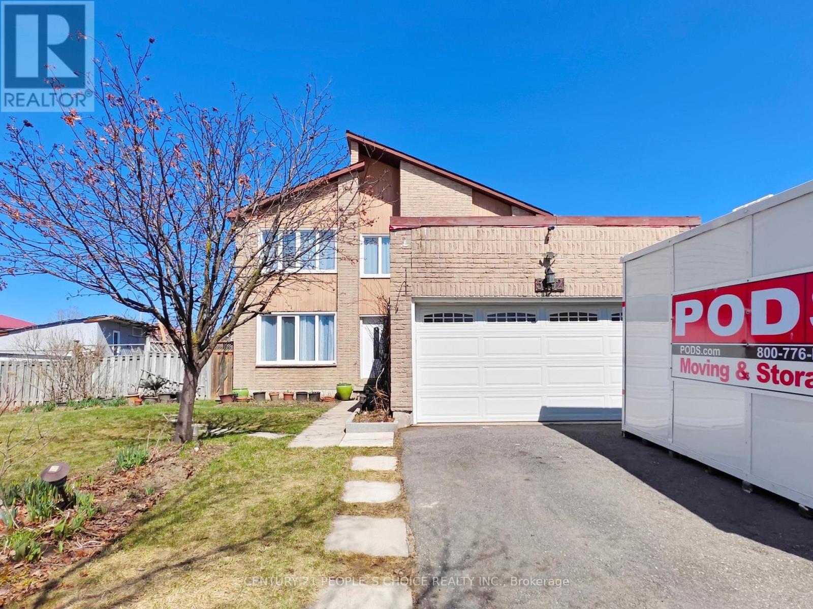 5992 LADYBURN CRESCENT - 4