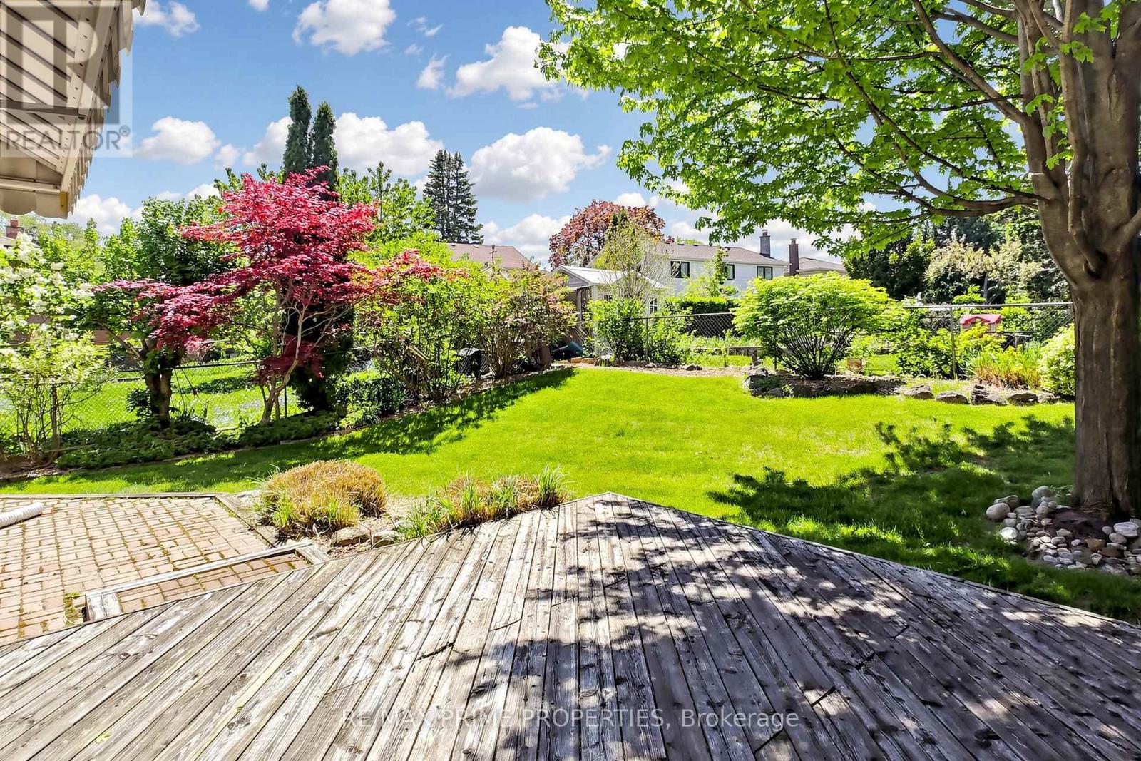 3554 PONYTRAIL DRIVE - 32