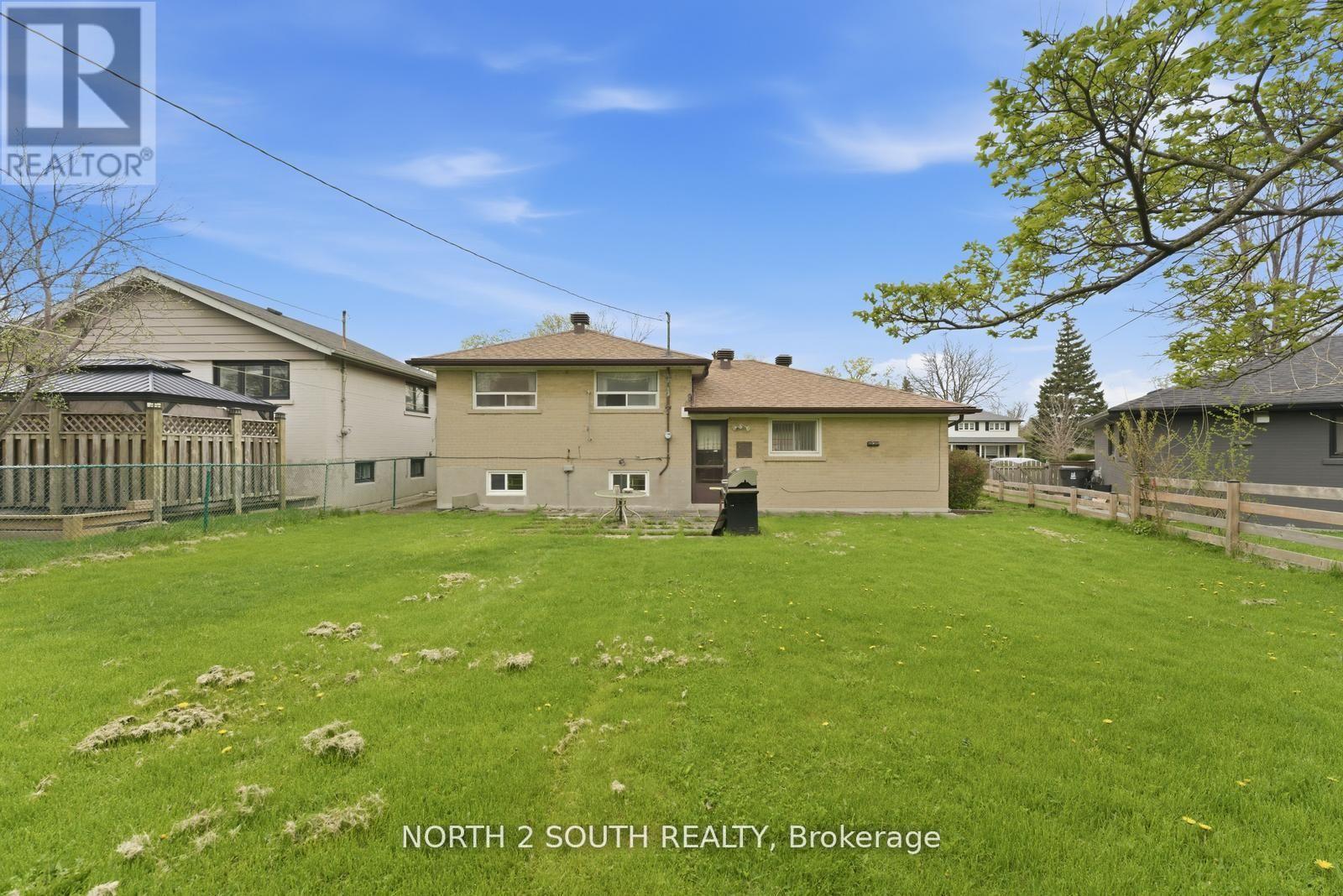 24 VANDERBRENT CRESCENT - 39