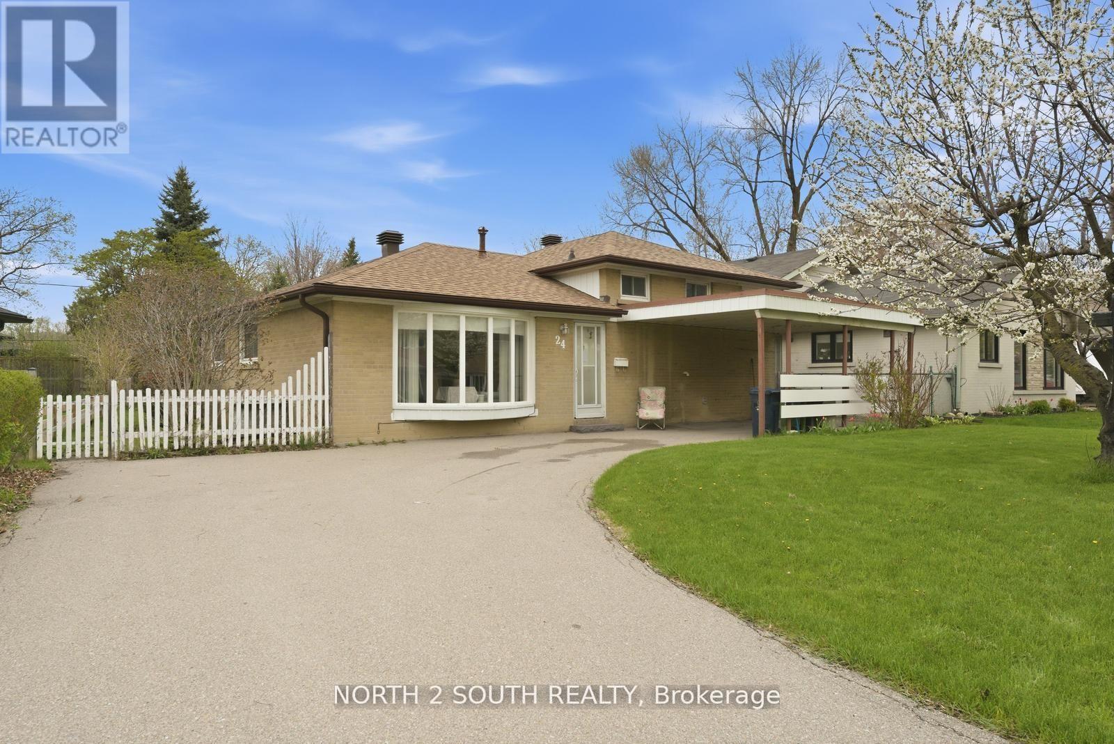 24 VANDERBRENT CRESCENT - 4