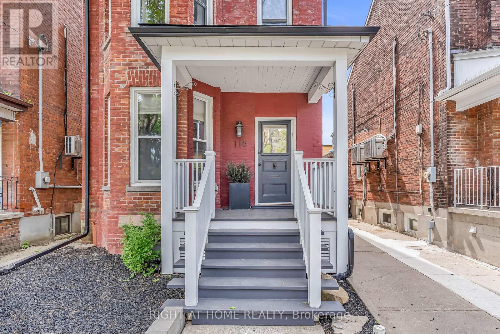 118 LANSDOWNE AVENUE - Image 2