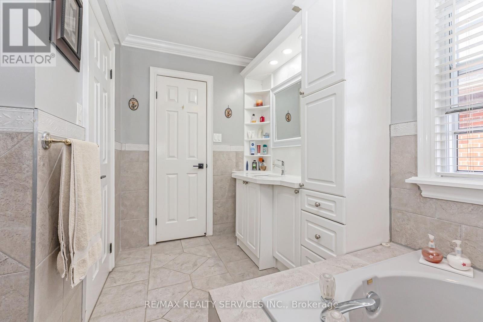 29 CHESTNUT AVENUE - 29