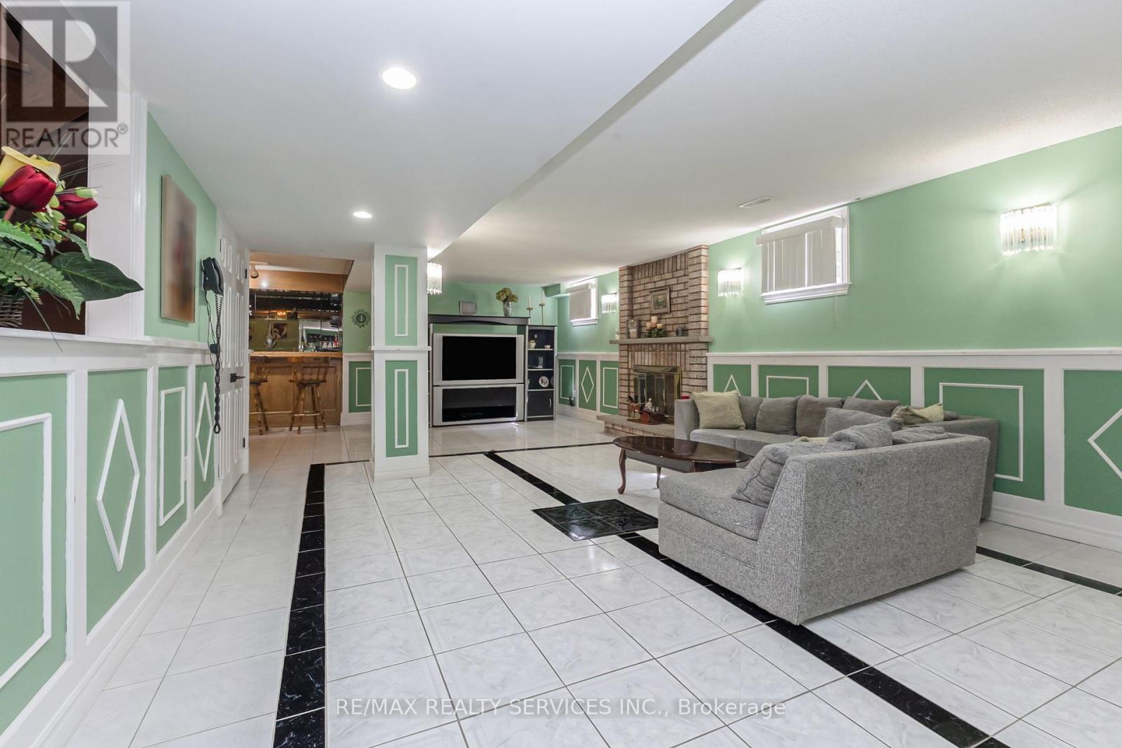 29 CHESTNUT AVENUE - 39