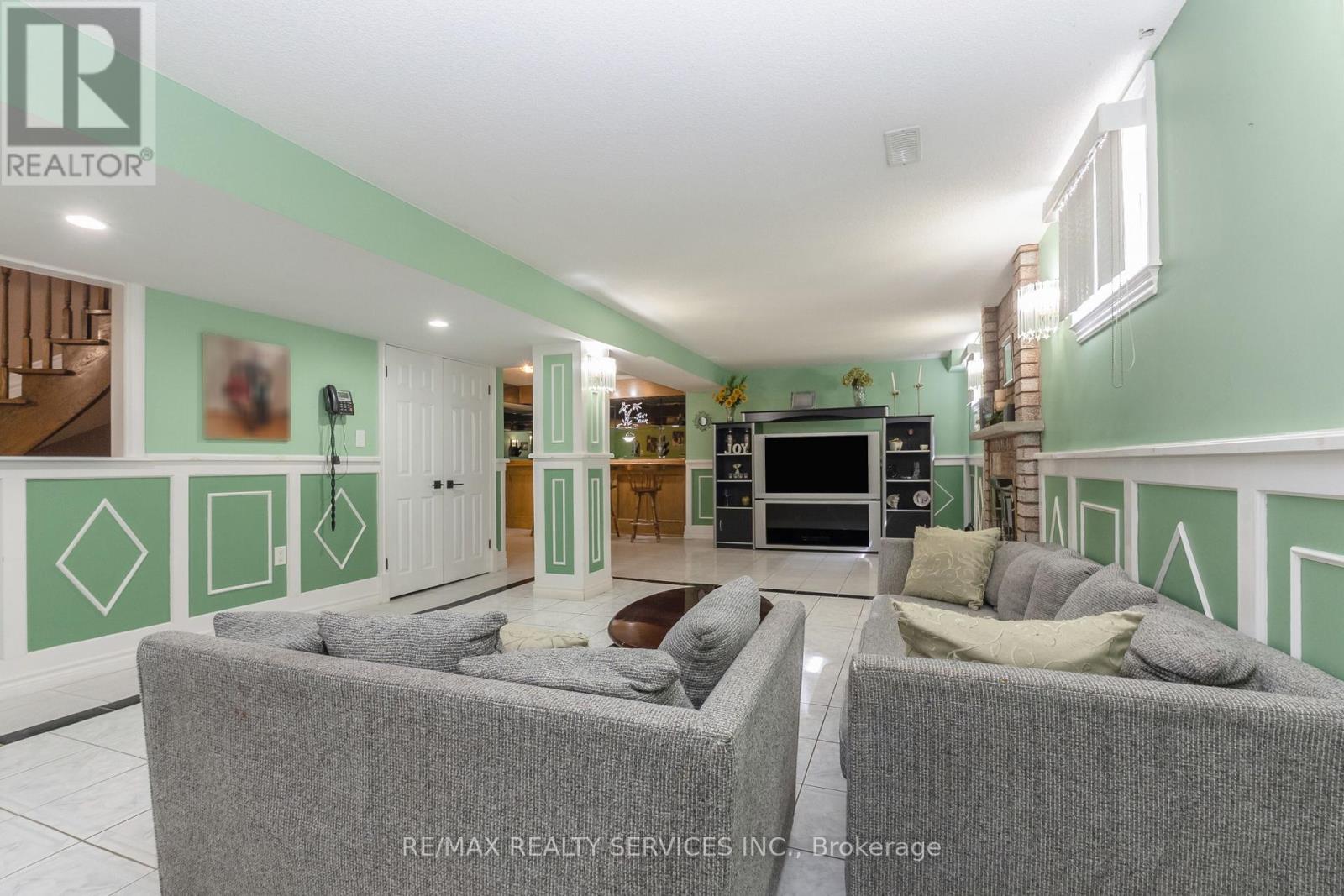 29 CHESTNUT AVENUE - 40