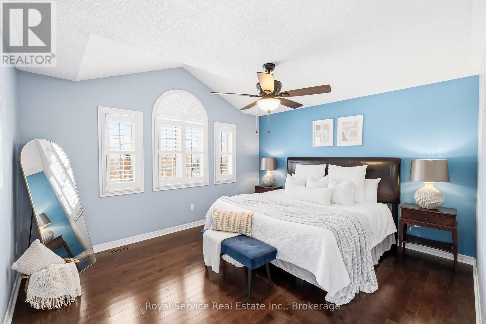 101 RICH CRESCENT - 24