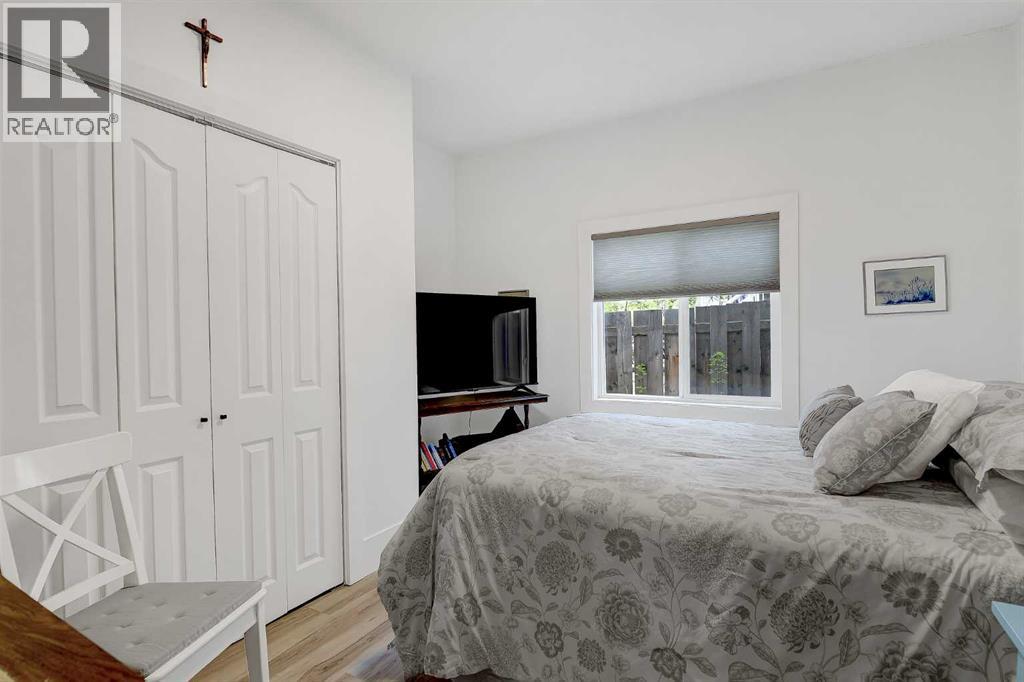 10120 96 Avenue — photo 16