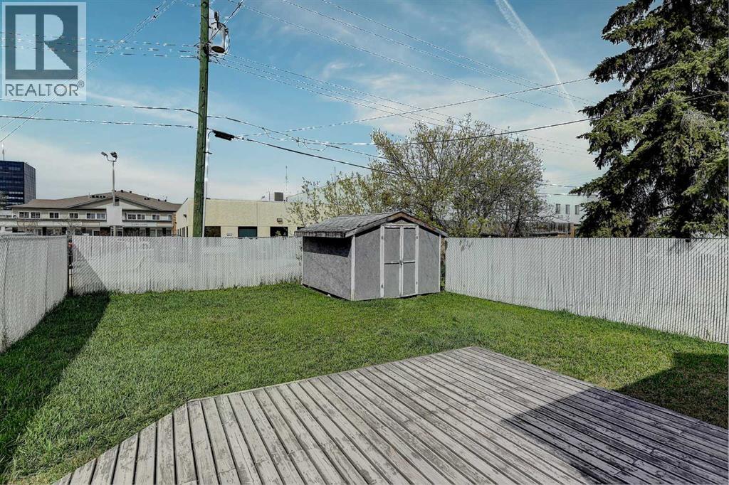 10120 96 Avenue — photo 32