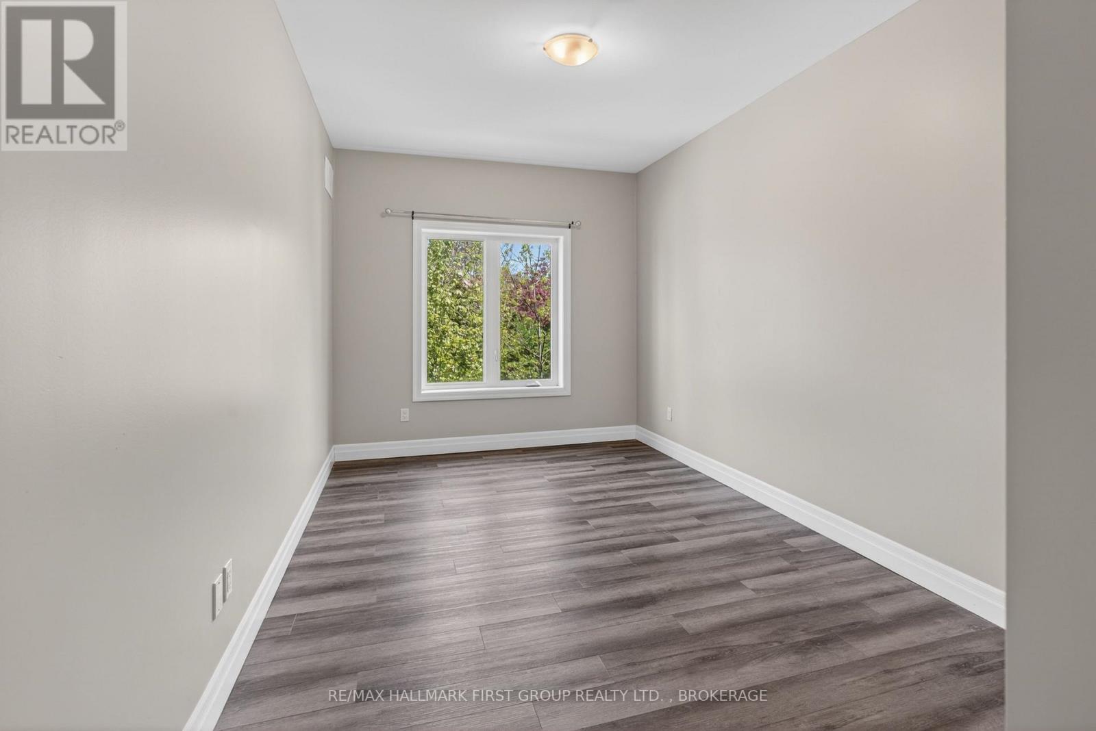 #217 501 FRONTENAC STREET - 23