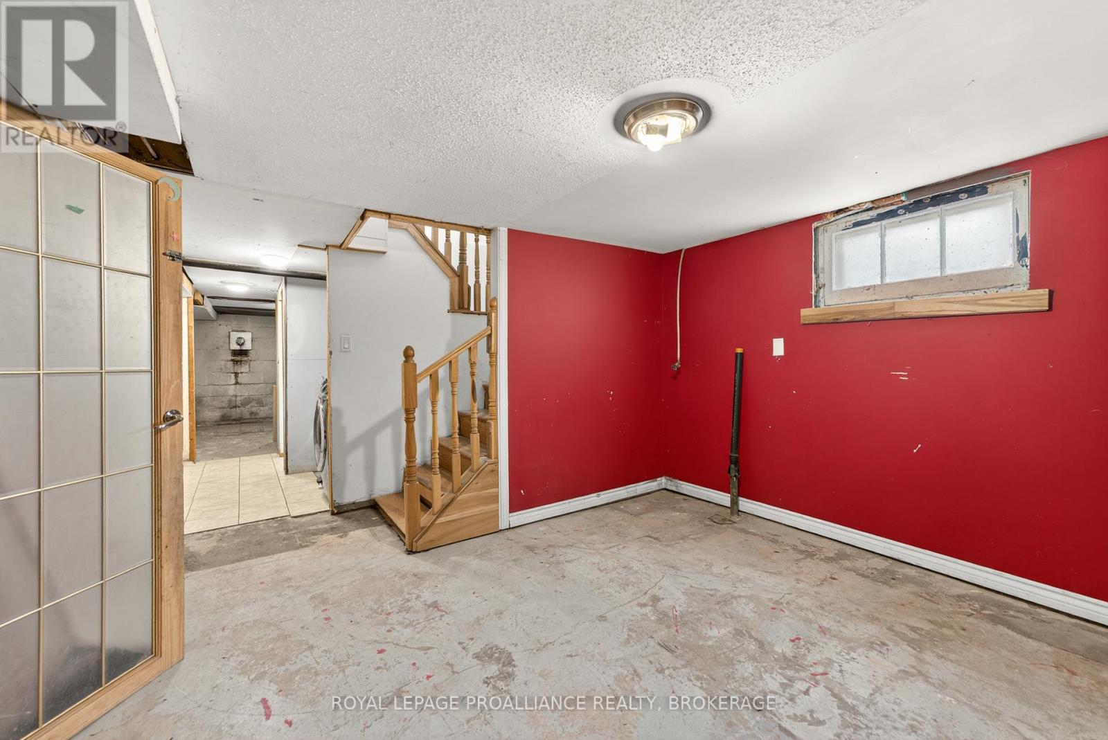 169 CARRUTHERS AVENUE - 26
