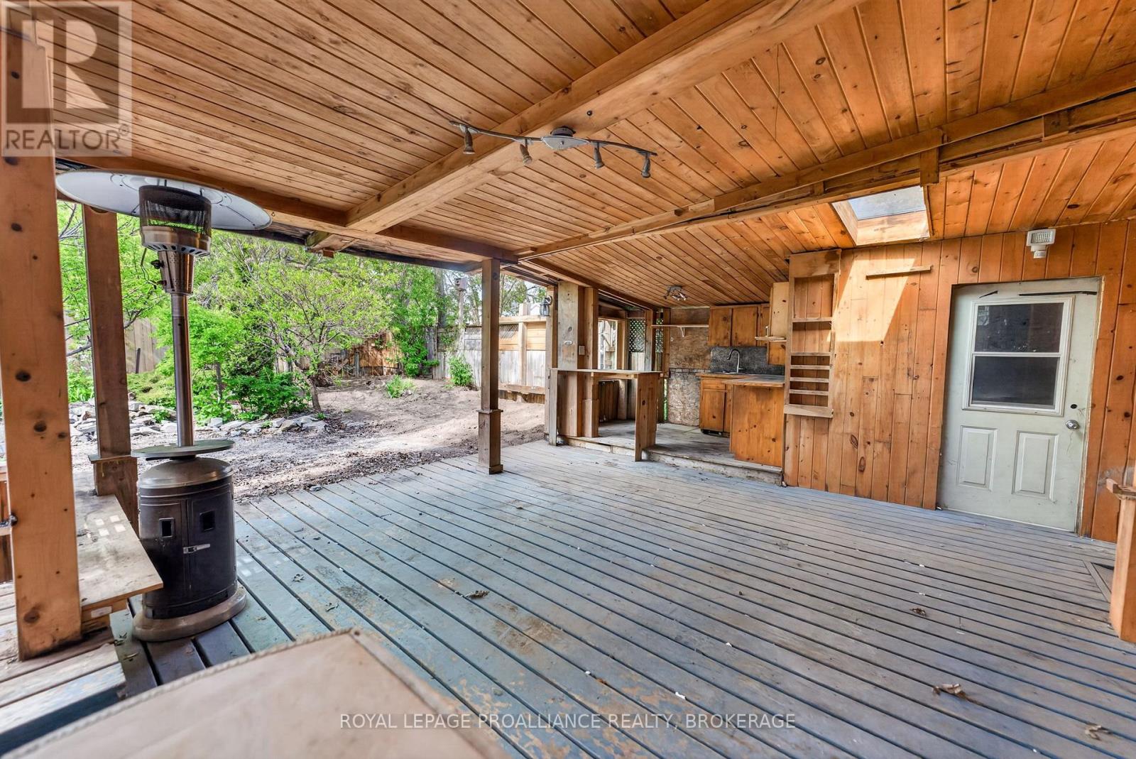 169 CARRUTHERS AVENUE - 45