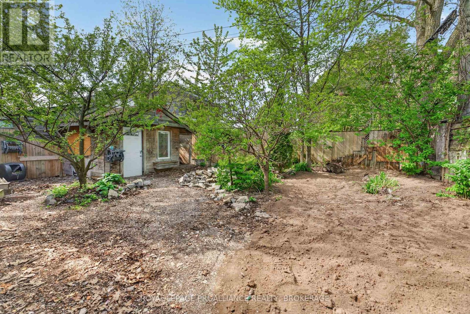 169 CARRUTHERS AVENUE - 46