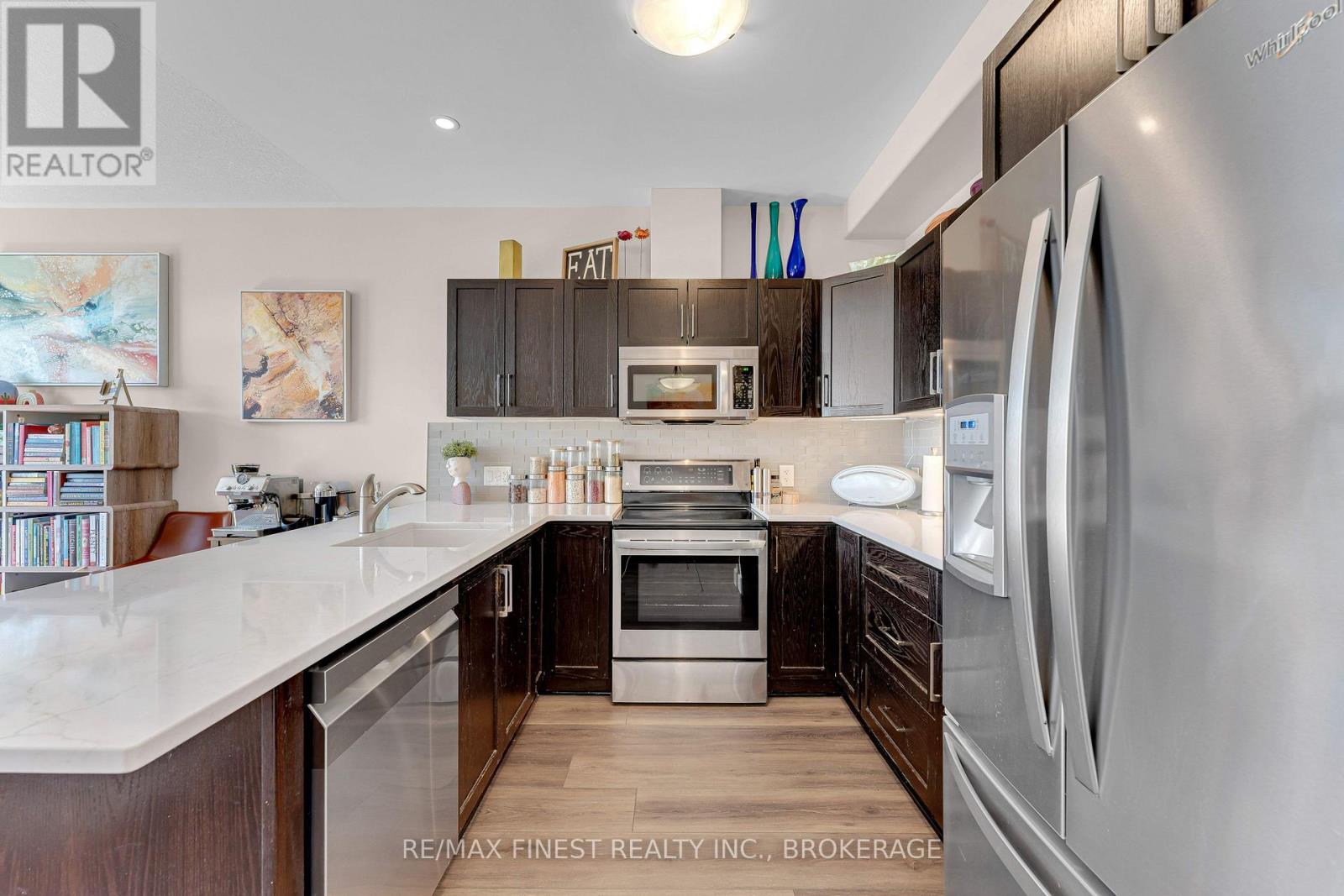 106 DR RICHARD JAMES CRESCENT - 10