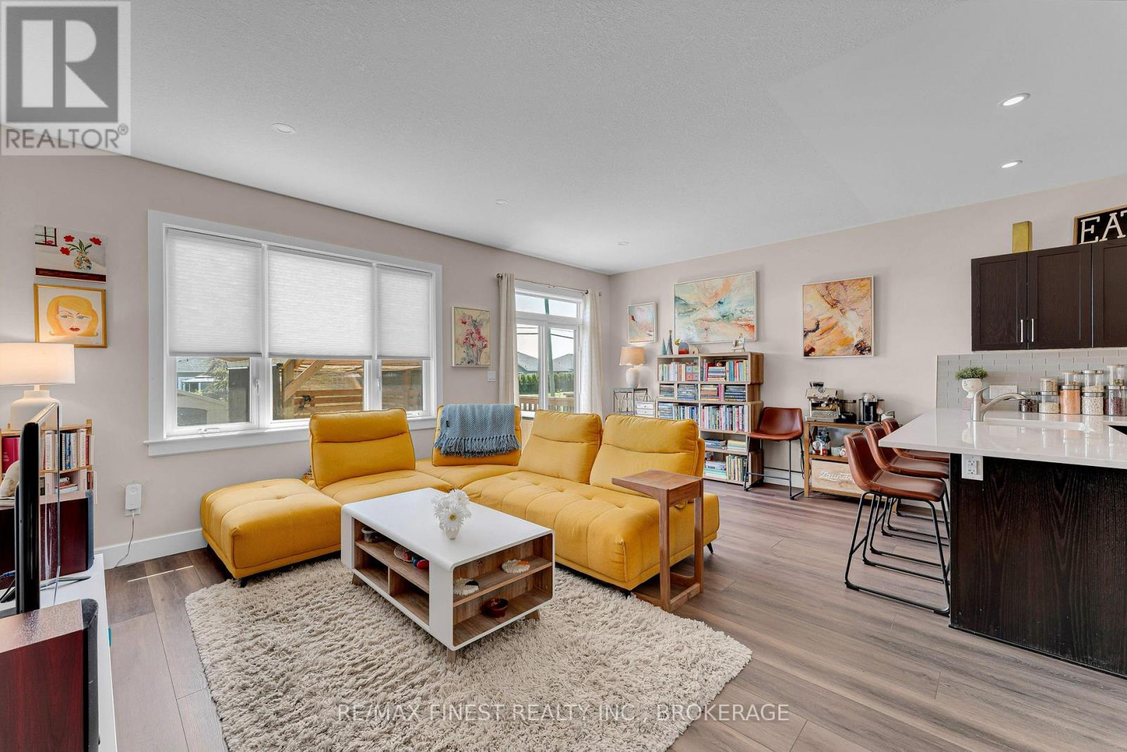 106 DR RICHARD JAMES CRESCENT - 15