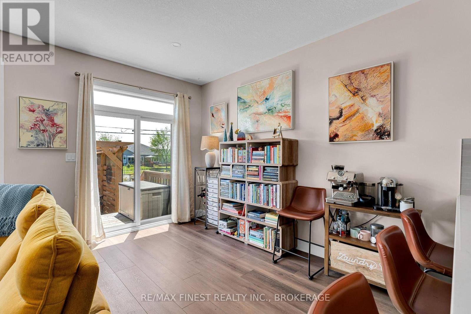 106 DR RICHARD JAMES CRESCENT - 17