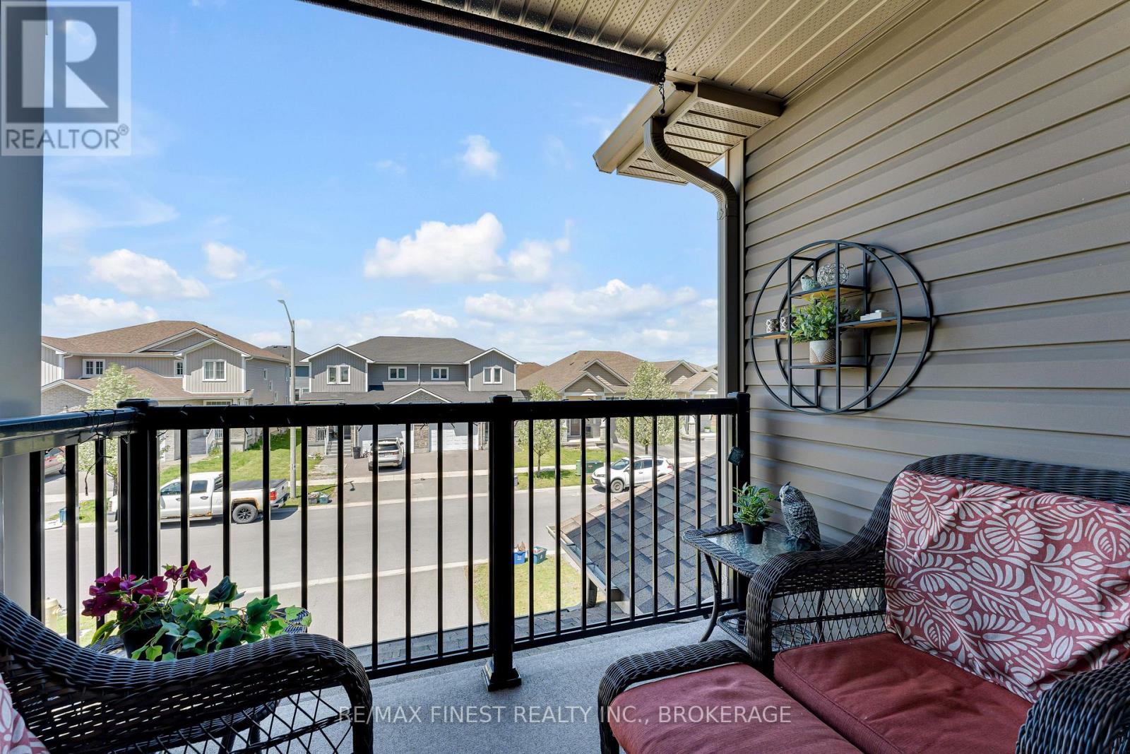 106 DR RICHARD JAMES CRESCENT - 24