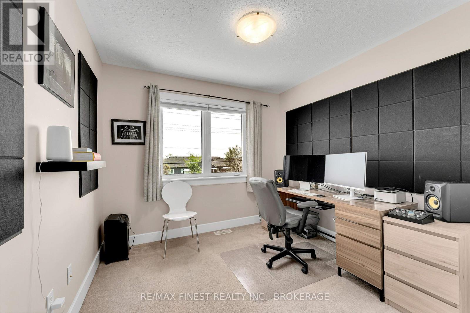 106 DR RICHARD JAMES CRESCENT - 29
