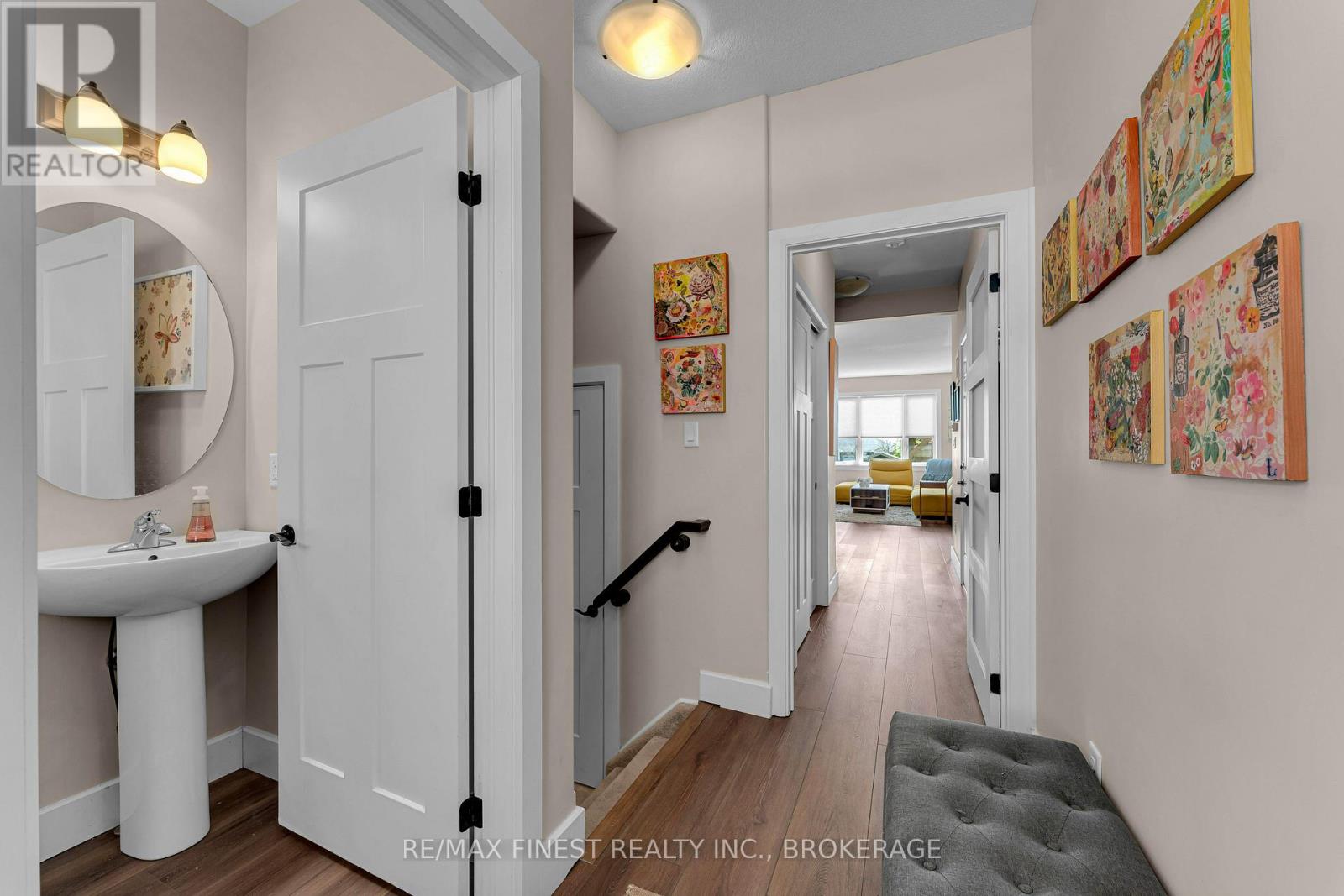 106 DR RICHARD JAMES CRESCENT - 4
