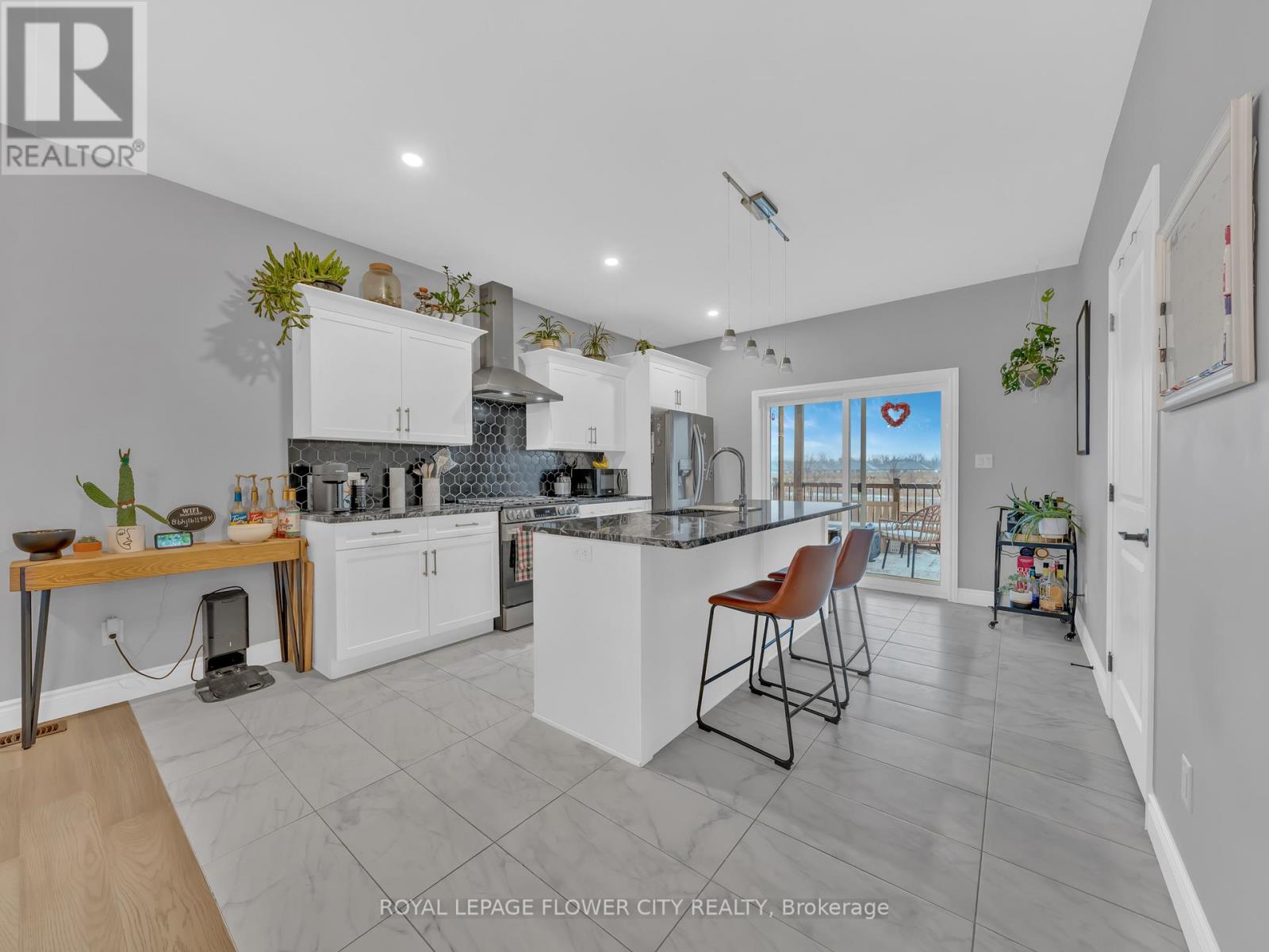 49 KINGSBRIDGE DRIVE - 13