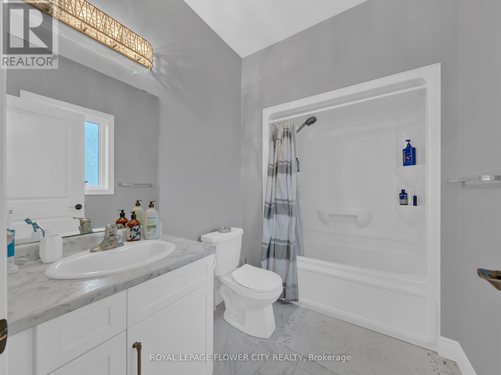 49 KINGSBRIDGE DRIVE - 19