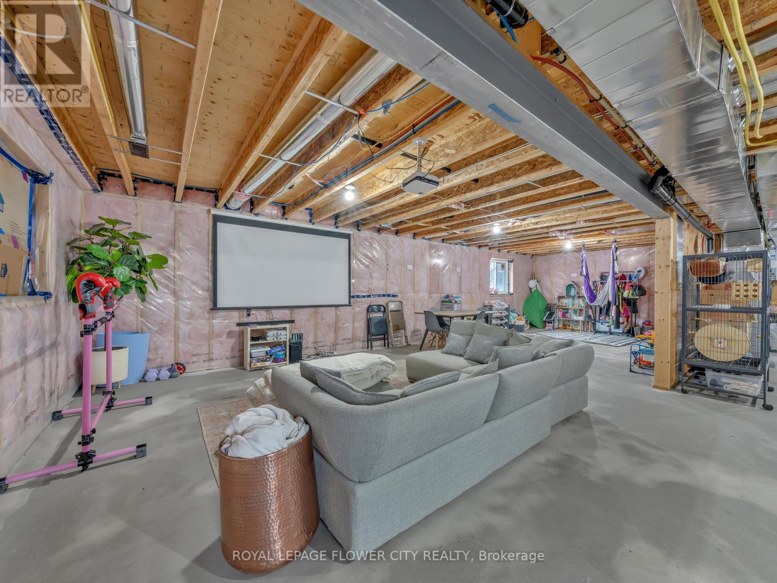 49 KINGSBRIDGE DRIVE - 26