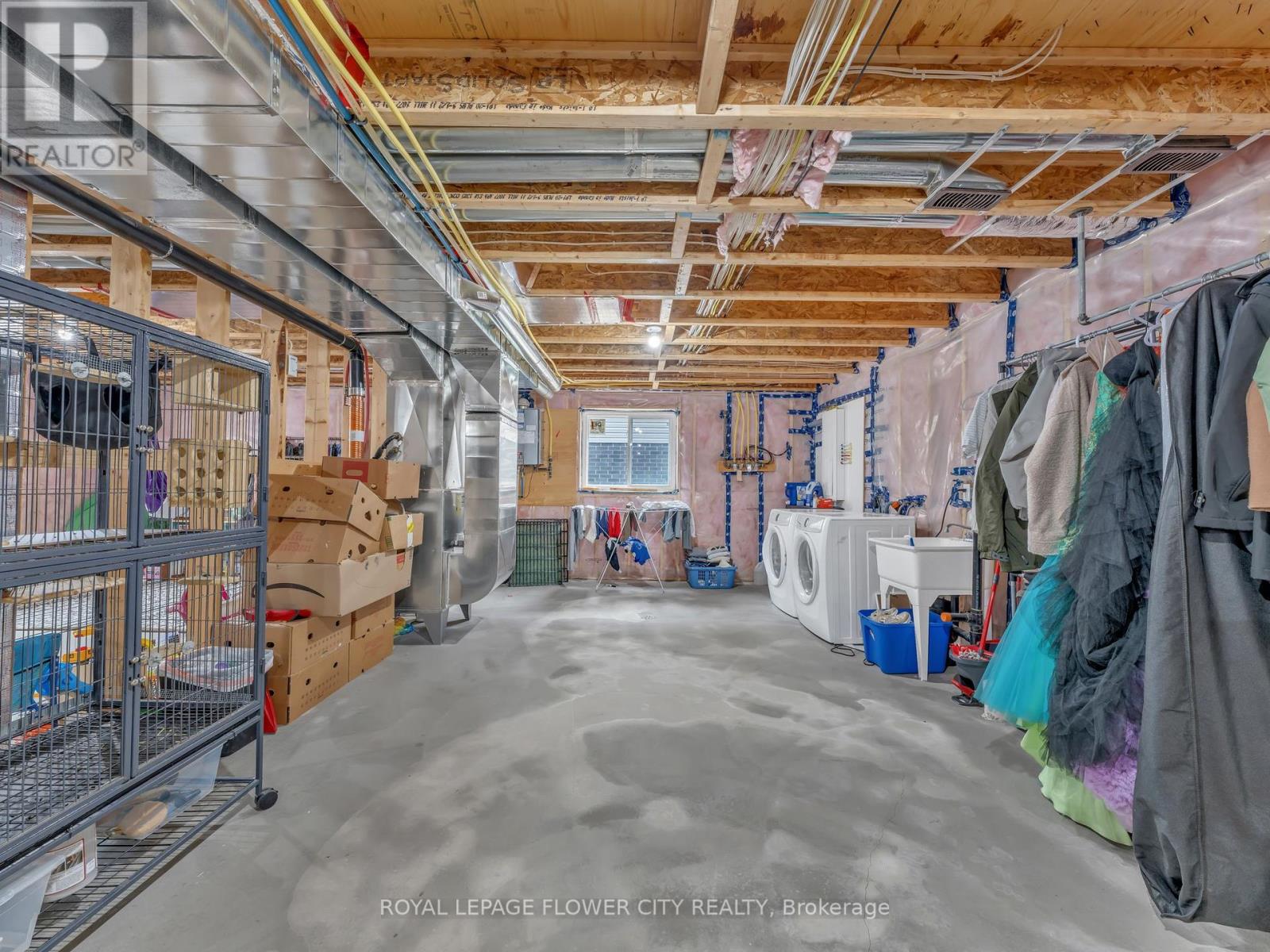 49 KINGSBRIDGE DRIVE - 29
