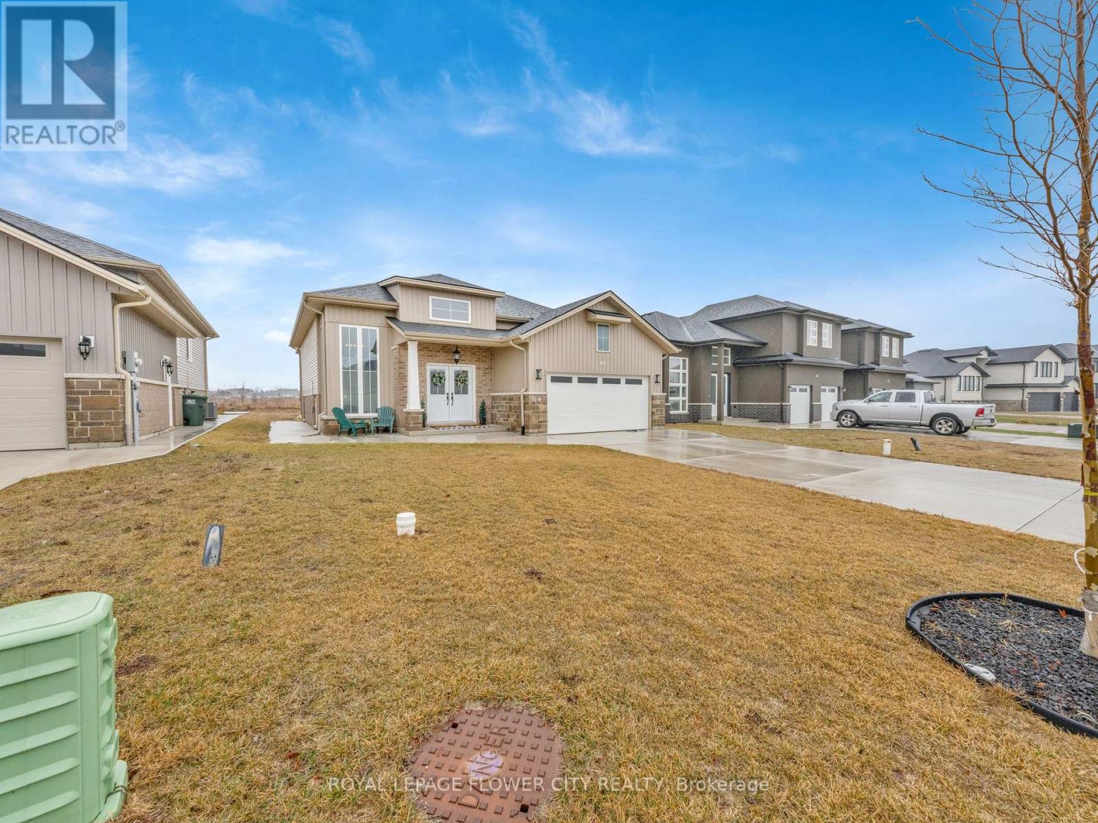 49 KINGSBRIDGE DRIVE - 3