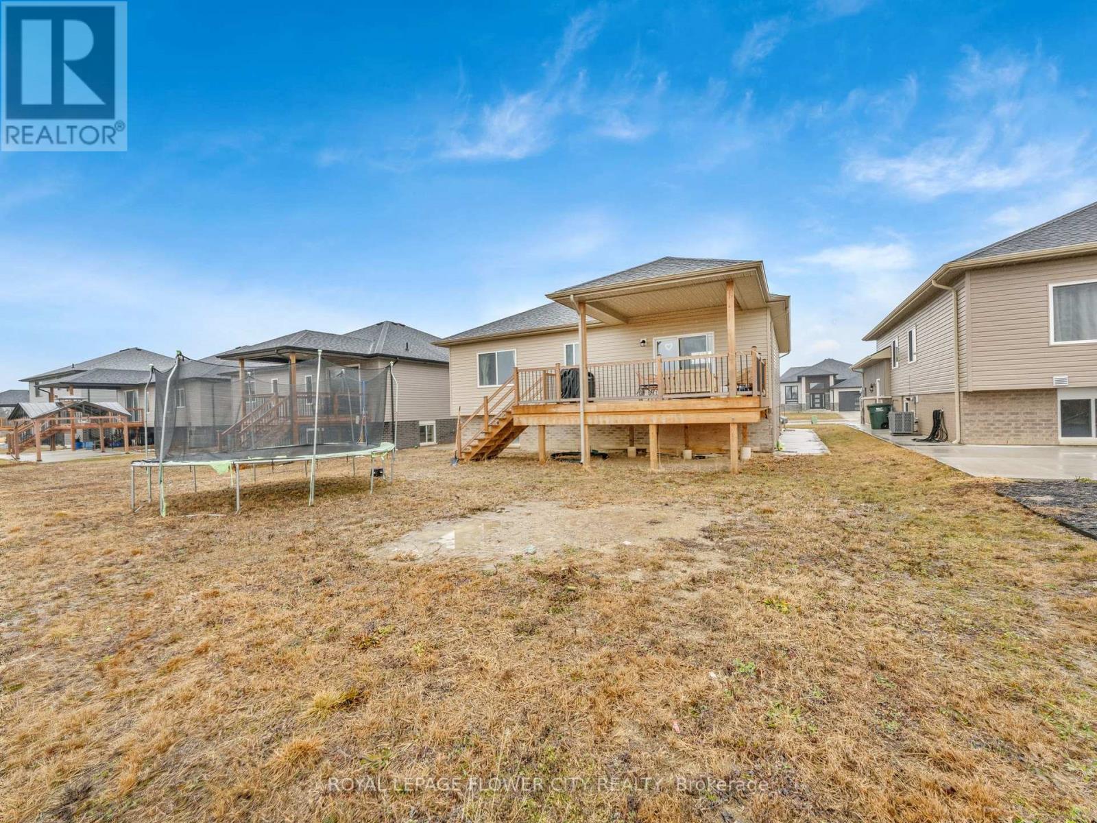 49 KINGSBRIDGE DRIVE - 36
