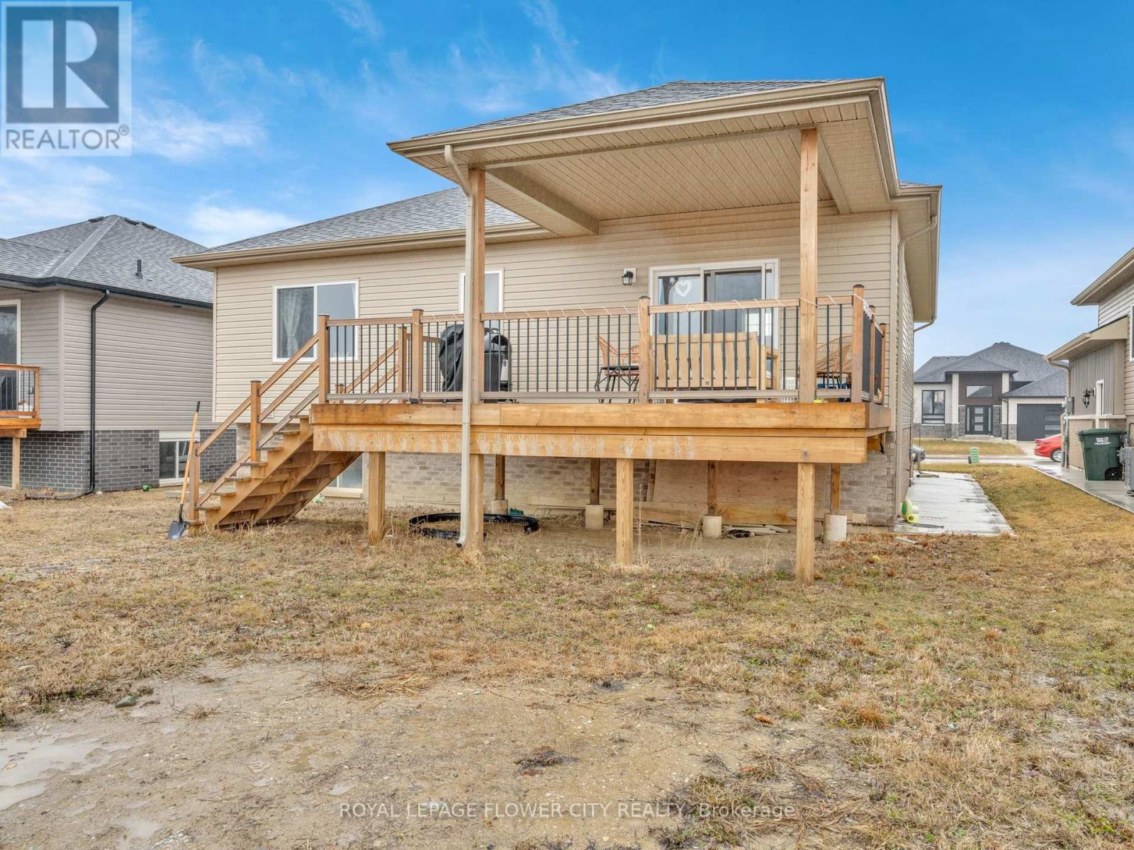 49 KINGSBRIDGE DRIVE - 37