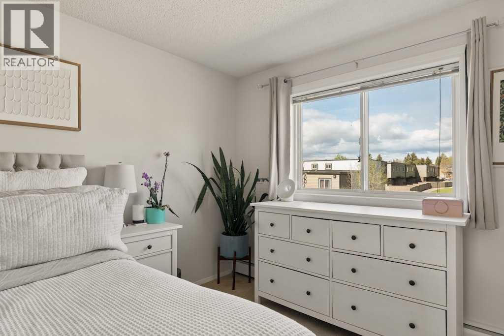 #151 3809 45 Street SW - 14
