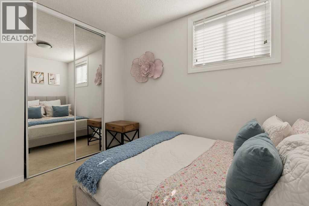 #151 3809 45 Street SW - 17