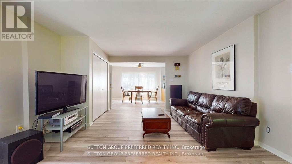 46 OWAISSA STREET - 10
