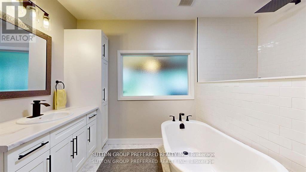 46 OWAISSA STREET - 23