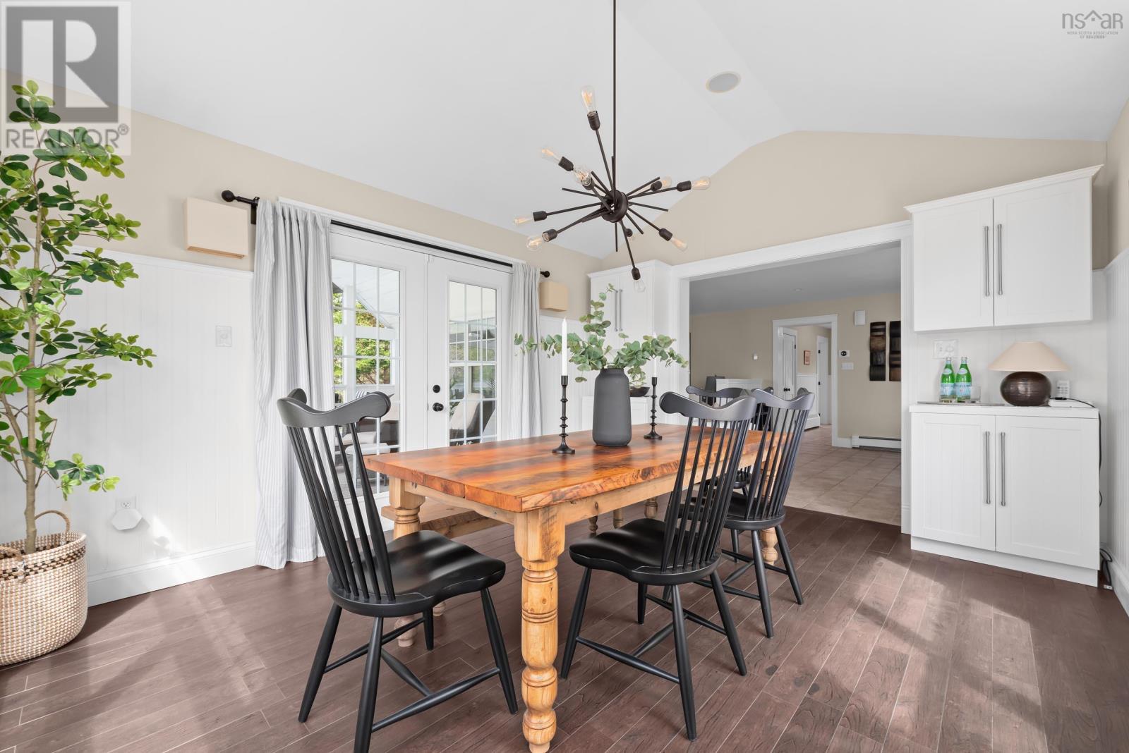 Property 32 of 50 of 298 St Andrews Drive