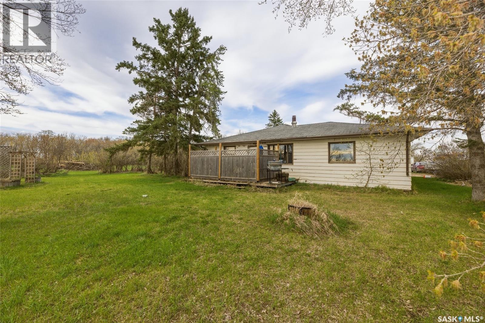 Hagel Acreage Rosthern - 23