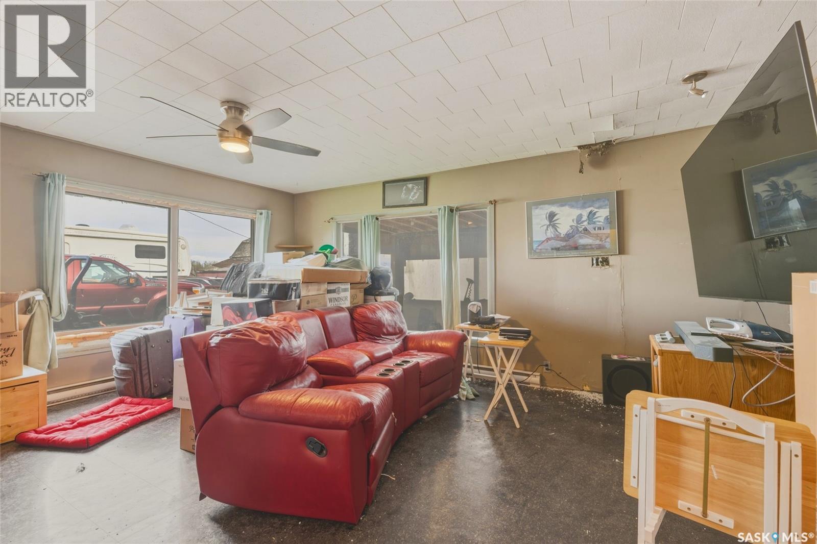 Hagel Acreage Rosthern - 40