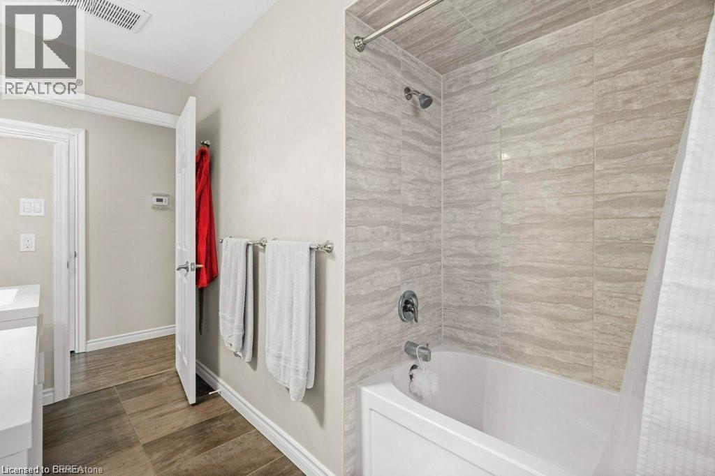 5 HAMPTON Street, Brantford, Ontario, N3S7J2 — Photo 14