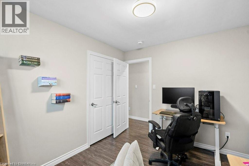 5 HAMPTON Street, Brantford, Ontario, N3S7J2 — Photo 17