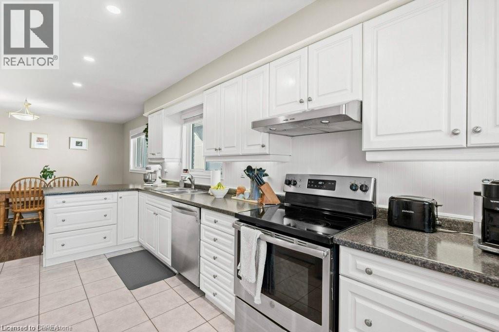 5 HAMPTON Street, Brantford, Ontario, N3S7J2 — Photo 6