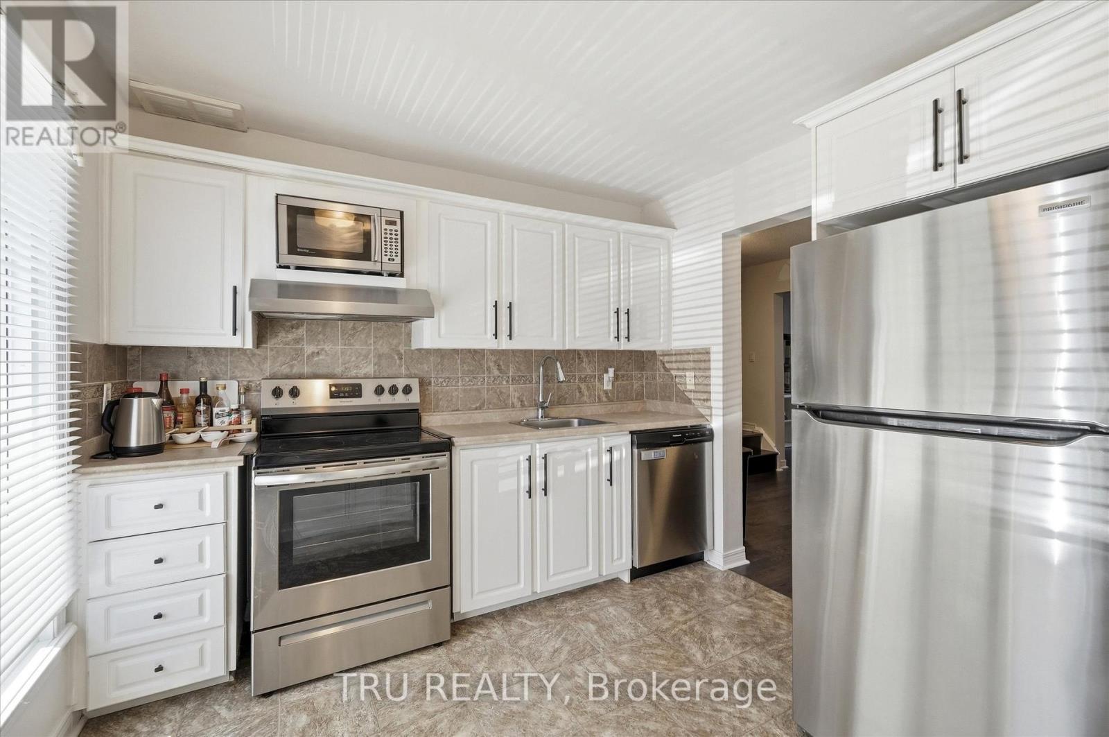 Kitchen - 3