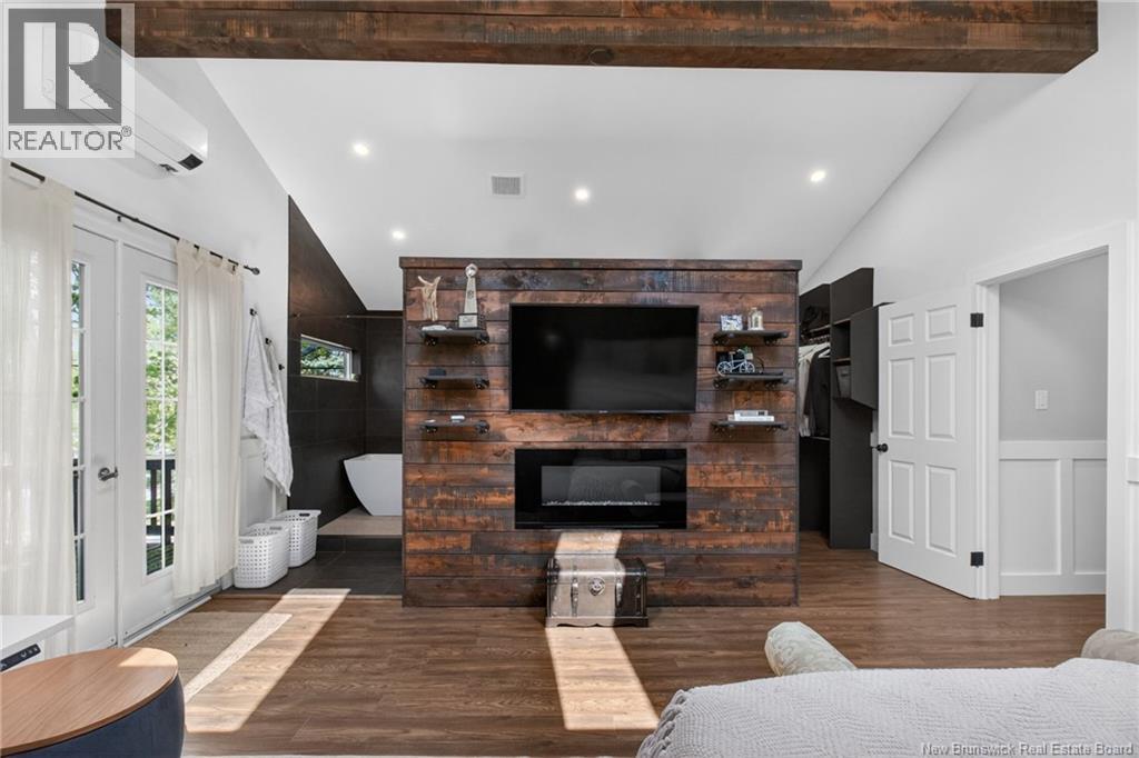 112 Pleasant Street - 23
