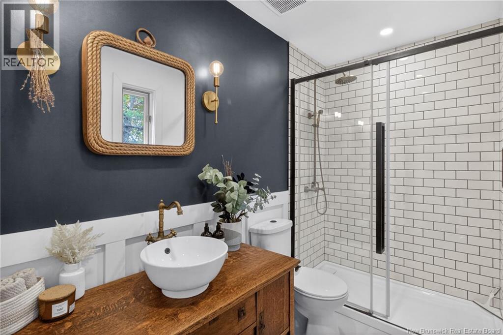 112 Pleasant Street - 36