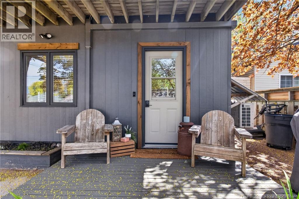 112 Pleasant Street - 45