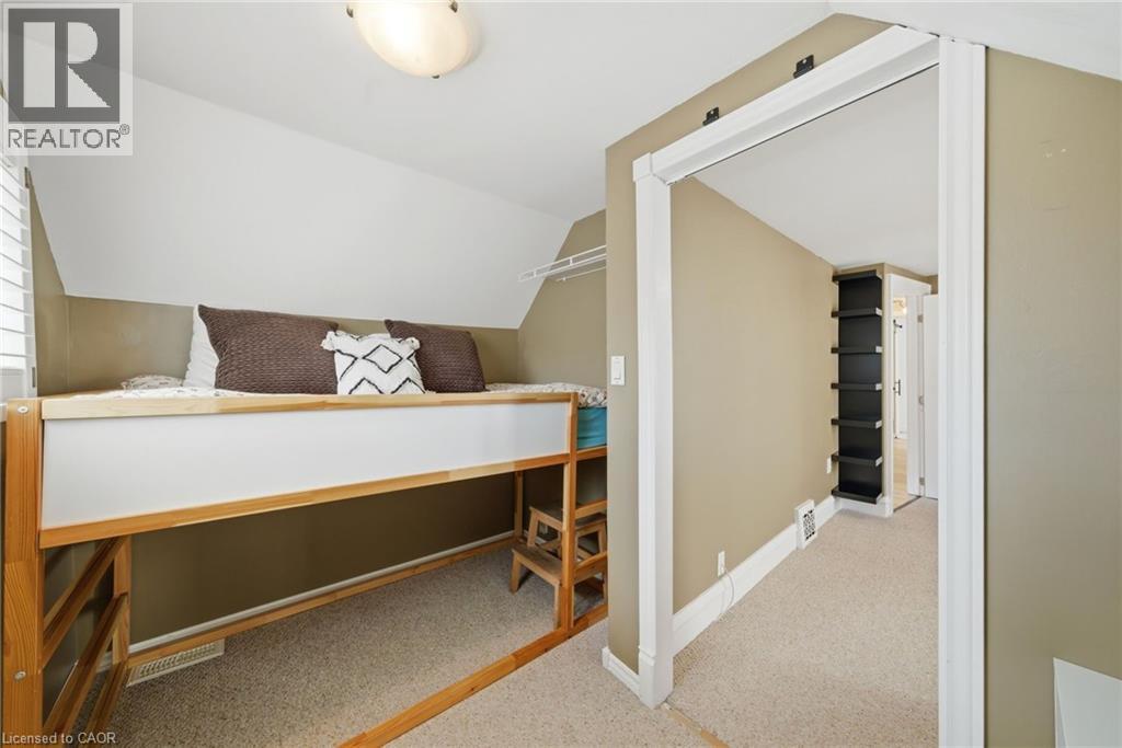 28 ROANOKE Road - 36