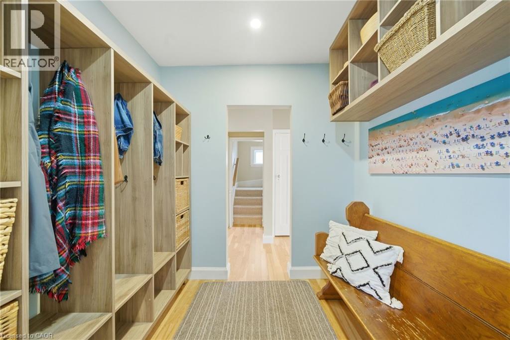 28 ROANOKE Road - 25