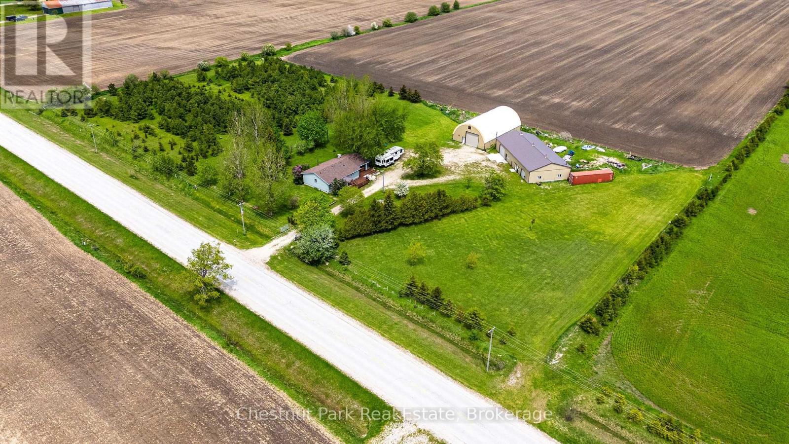3932 BRUCE ROAD 6 - 1