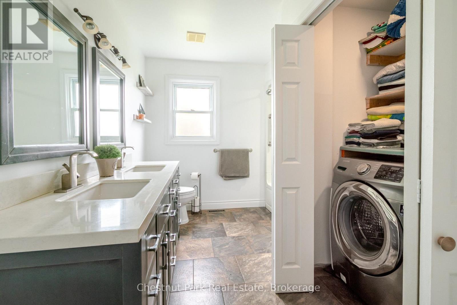 3932 BRUCE ROAD 6 - 17