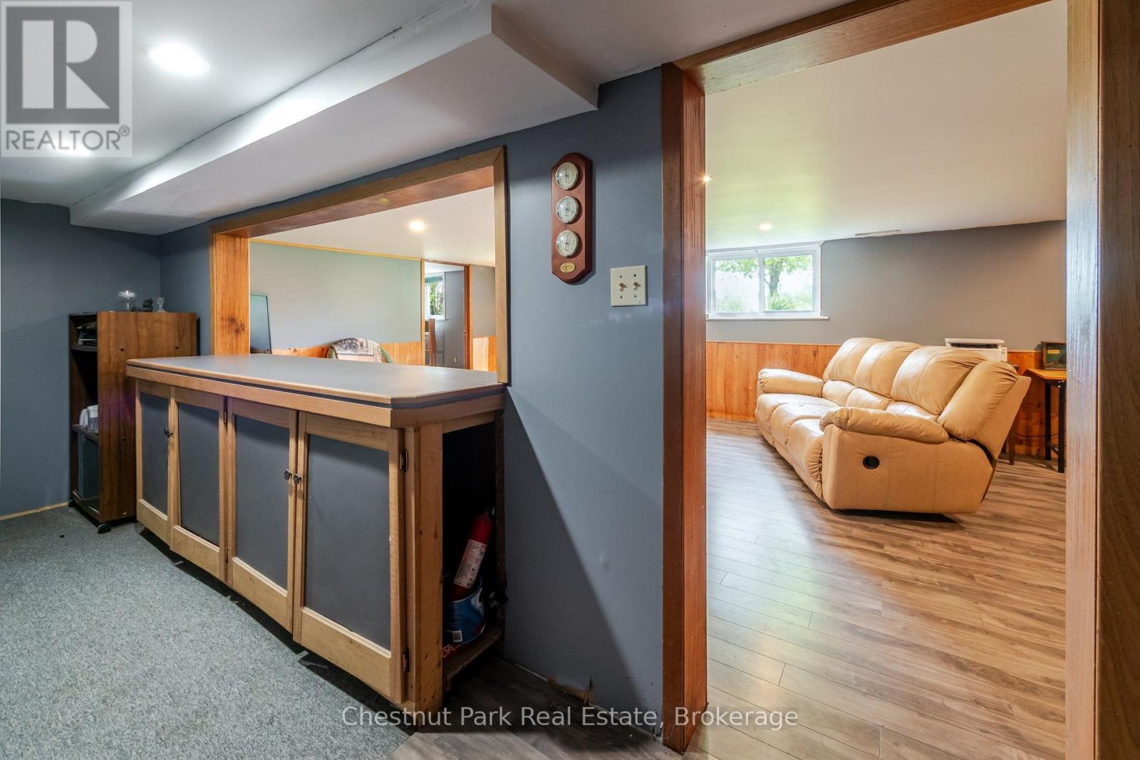 3932 BRUCE ROAD 6 - 25