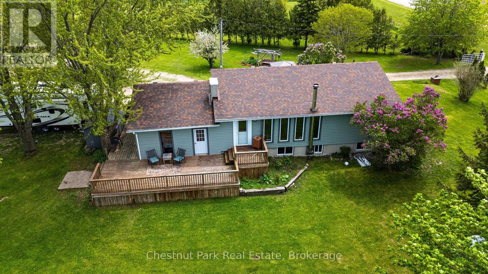3932 BRUCE ROAD 6 - 33