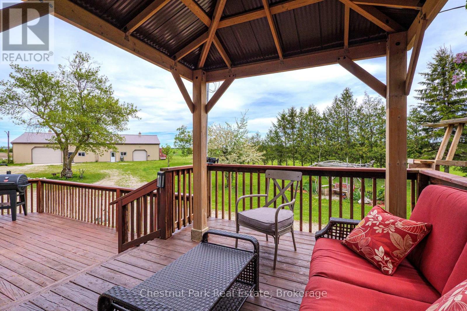 3932 BRUCE ROAD 6 - 36