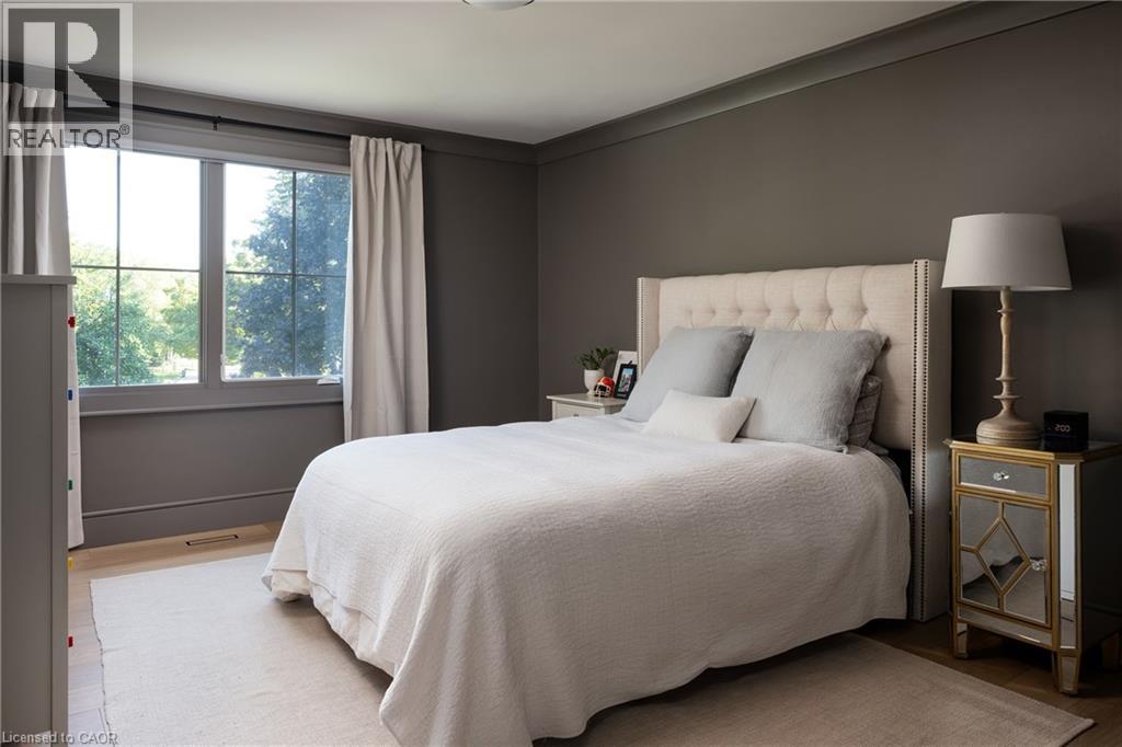468 COPELAND Court - 25